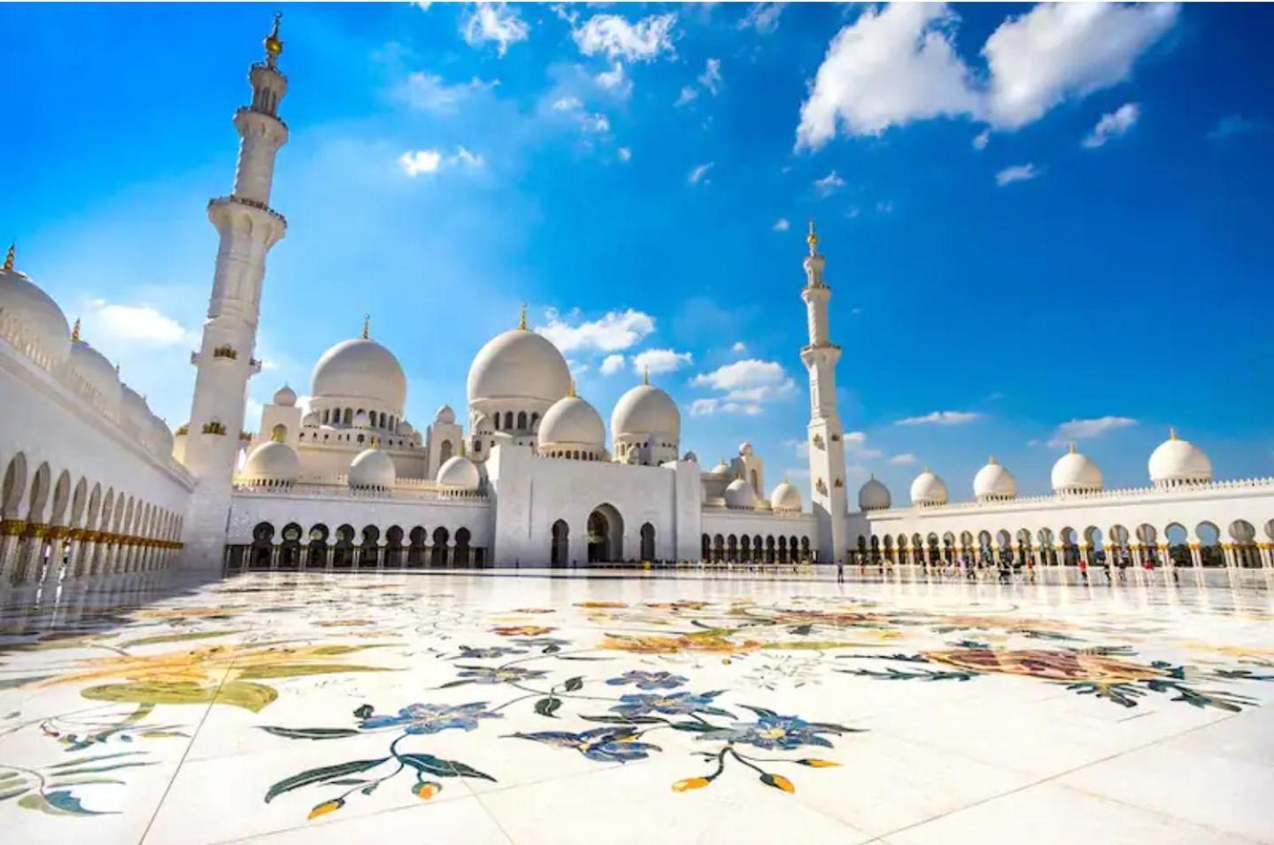 Adorable Master Room - Heart Of Abu Dhabi Eksteriør bilde